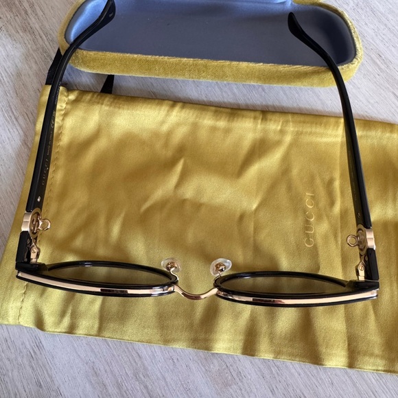 Gucci Black Cat-Eye Sunglasses
